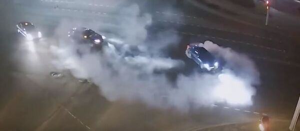 Водитель в центре Бреста устроил дрифт - Sputnik Беларусь