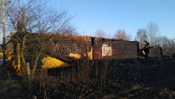 Три дома загорелись в Новогрудском районе из-за сжигания мусора - Sputnik Беларусь