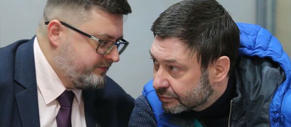 Пасяджэнне суда па справе журналіста К. Вышынскага - Sputnik Беларусь