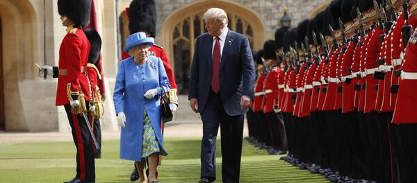 Королева Великобритании Елизавета II и президент США Дональд Трамп - Sputnik Беларусь