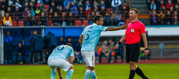 Рефери во время матча Динамо-Брест - Дняпро - Sputnik Беларусь