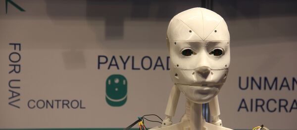 Белорусы разрабатывают робота, который сможет подать кружку воды Белорусы разрабатывают робота, который сможет подать кружку воды - Sputnik Беларусь