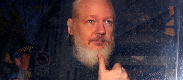Основатель портала WikiLeaks Джулиан Ассанж арестован  - Sputnik Беларусь