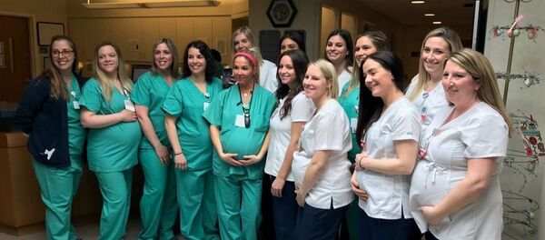 Беременные медсестры - Sputnik Беларусь