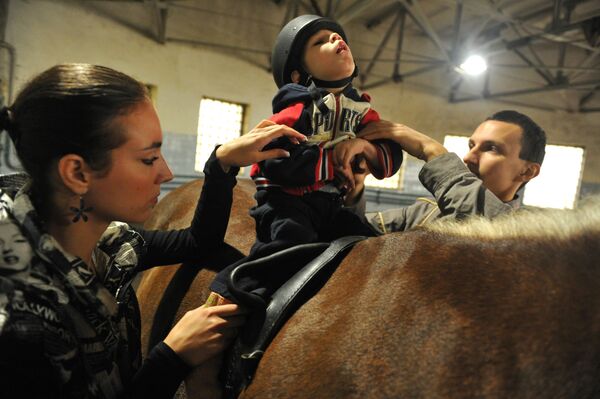 Не быть жертвой, не ставить сверхцелей: ДЦП у детей в советах для родителей - Sputnik Беларусь
