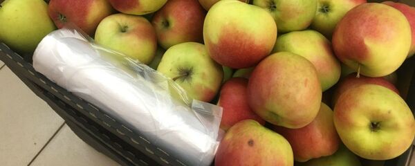 Яблыкі ў краме - Sputnik Беларусь