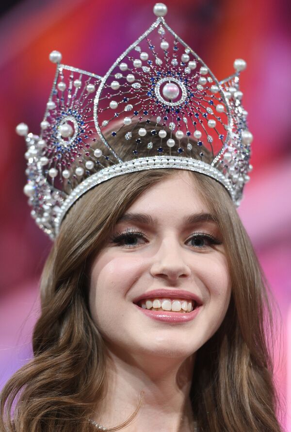 Мисс Россия 2019: не передать словами, как я счастлива Мисс Россия 2019: не передать словами, как я счастлива - Sputnik Беларусь