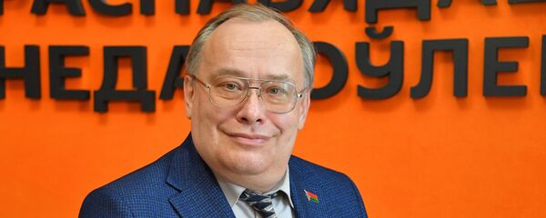 Политический эксперт Николай Межевич - Sputnik Беларусь