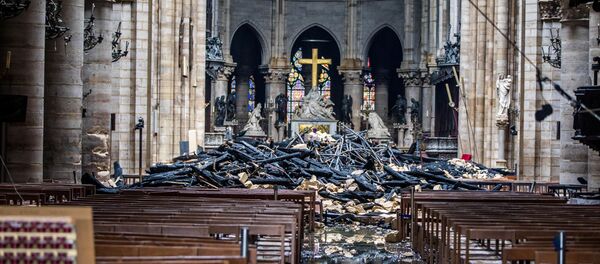 Нотр-Дам после пожара - Sputnik Беларусь