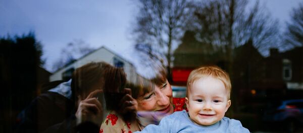 Няня с ребенком - Sputnik Беларусь