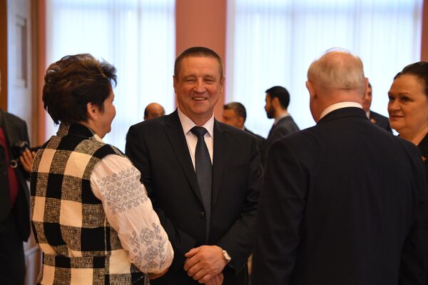 Несколько десятков журналистов будут освещать послание президента парламенту - Sputnik Беларусь