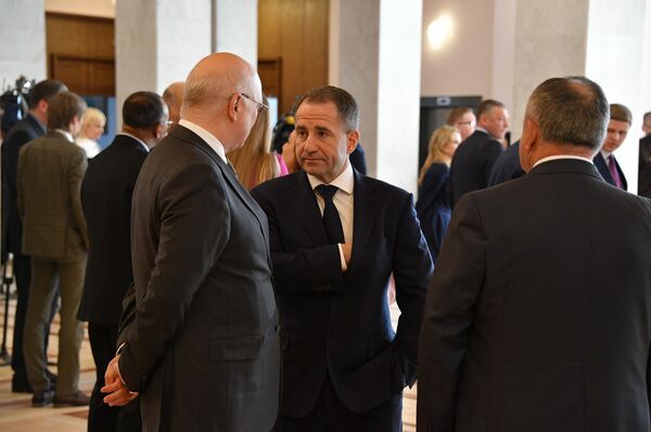 Несколько десятков журналистов будут освещать послание президента парламенту - Sputnik Беларусь