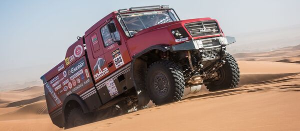 Экіпаж капотнік МАЗ пад кіраваннем Сяргея Вязовіча - Sputnik Беларусь