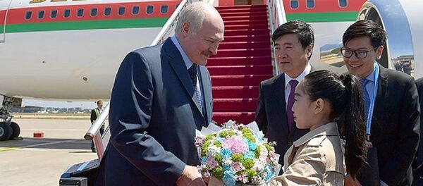 Президент Беларуси прибыл в Китай с рабочим визитом - Sputnik Беларусь