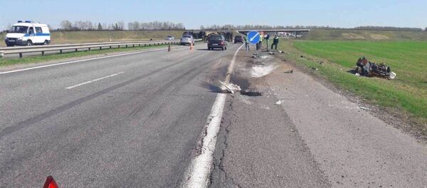 Авария под Борисовом с участием фуры и машиной дорожников - Sputnik Беларусь
