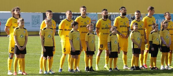 Футболисты солигорского Шахтера - Sputnik Беларусь
