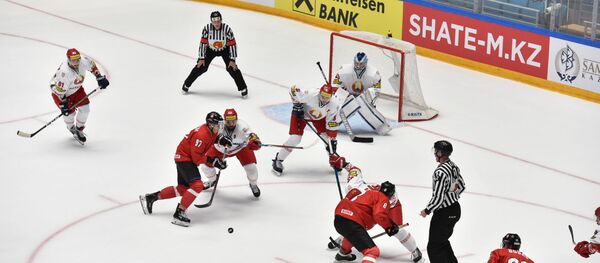 Сборная Беларуси играет со сборной Литвы на Чемпионате мира по хоккею - Sputnik Беларусь