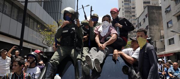 Сторонники военного переворота в Венесуэле - Sputnik Беларусь