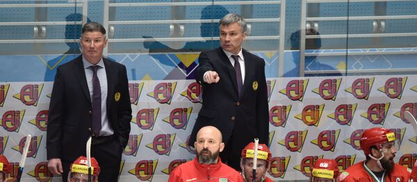 Главный тренер сборной Беларуси по хоккею Андрей Сидоренко (справа) - Sputnik Беларусь