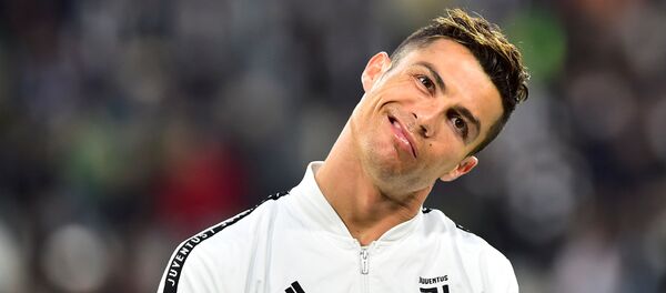 Португальский нападающий Ювентуса Криштиану Роналду Португальский нападающий Ювентуса Криштиану Роналду - Sputnik Беларусь