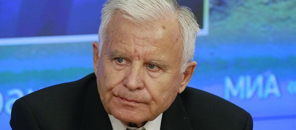 Бывший замминистра Гражданской авиации СССР, заслуженный пилот Олег Смирнов  - Sputnik Беларусь