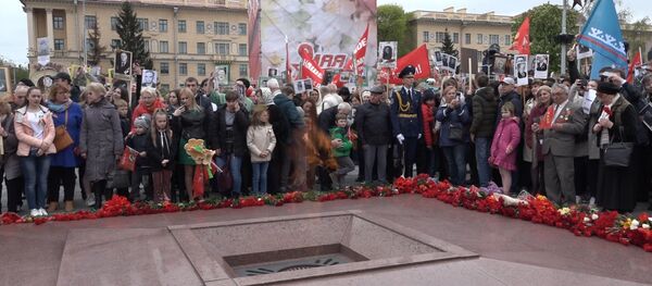 Акция Бессмертный полк прошла в Минске в День Победы - Sputnik Беларусь