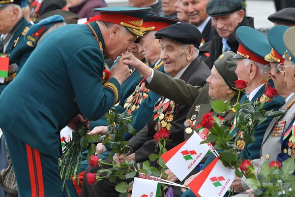 В Беларуси сегодня насчитывается 6250 ветеранов ВОВ - Sputnik Беларусь