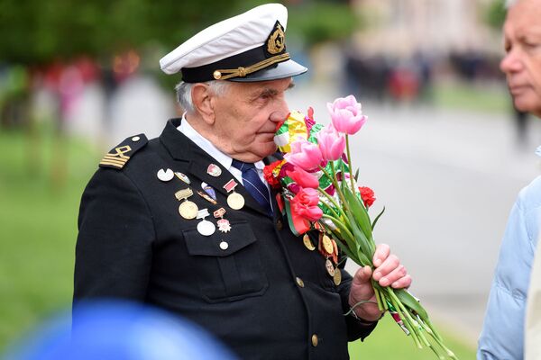В Гомеле День Победы отметили на на главной городской улице - Sputnik Беларусь