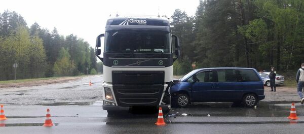 Авария с участием фуры в Полоцком районе - Sputnik Беларусь