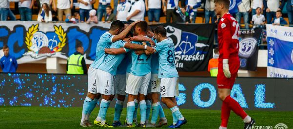 В матче седьмого тура высшей лиги ФК Динамо-Брест дома со счетом 4:0 обыграл Городею и как минимум на один день вышел в лидеры турнирной таблицы - Sputnik Беларусь