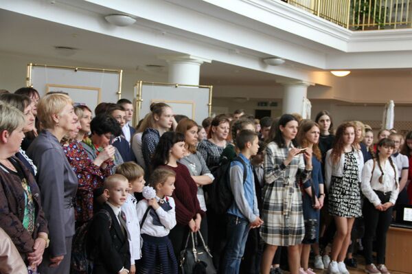 Великий стилист: школьники отметили двухсотлетие Тургенева - Sputnik Беларусь