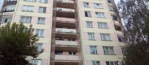 Дом, где вместе со своей девушкой жил погибший милиционер - Sputnik Беларусь