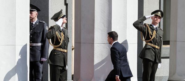 Владимир Зеленский вступил в должность президента Украины - Sputnik Беларусь