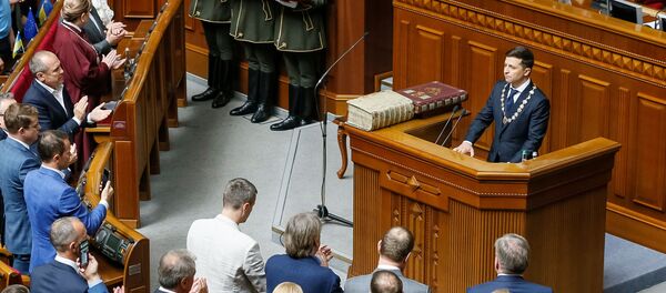 Зяленскі прынёс прысягу і абвясціў аб датэрміновым роспуску Рады - Sputnik Беларусь