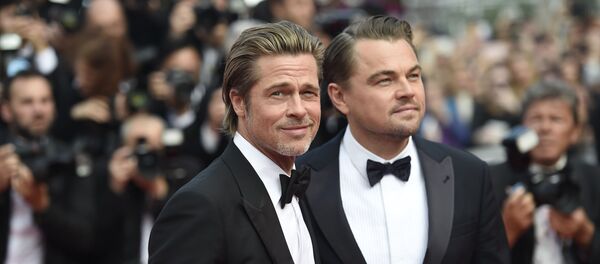 Актеры Брэд Питт и Леонардо ДиКаприо (справа) - Sputnik Беларусь