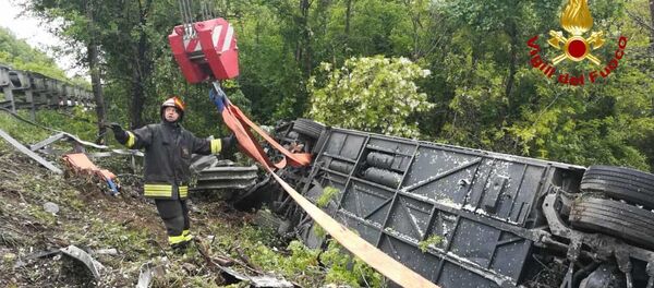 Место происшествия с туристическим автобусом в итальянской провинции Сиена - Sputnik Беларусь