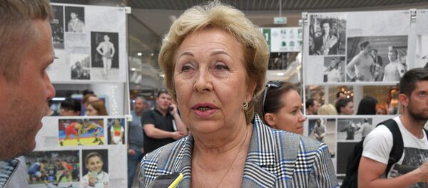 Четырехкратная олимпийская чемпионка Елена Белова - Sputnik Беларусь