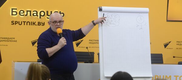 Тренер в области практической журналистики Олег Щедров - Sputnik Беларусь