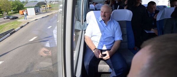 Президент Беларуси Александр Лукашенко совершает рабочую поездку по Минску и Минской области - Sputnik Беларусь