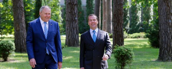 Прэм'ер-міністр РФ Д. Мядзведзеў сустрэўся з прэм'ер-міністрам Беларусі - Sputnik Беларусь
