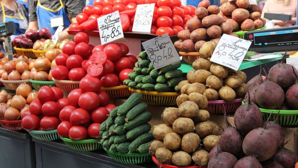 Торговля овощами, архивное фото - Sputnik Беларусь