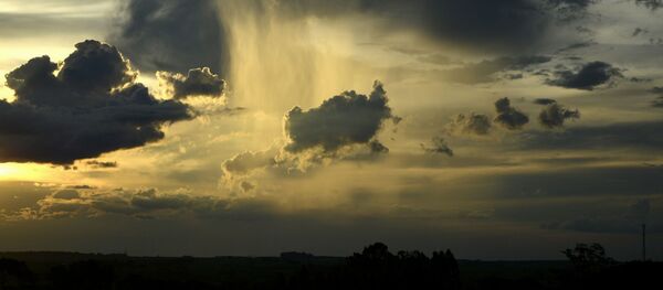 Летний дождь, архивное фото - Sputnik Беларусь