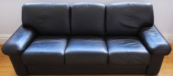 Диван, архивное фото - Sputnik Беларусь