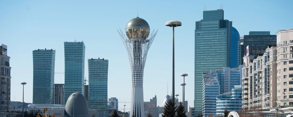 Нур-Султан, монумент Астана-Байтерек (в центре) Нур-Султан, монумент Астана-Байтерек (в центре) - Sputnik Беларусь