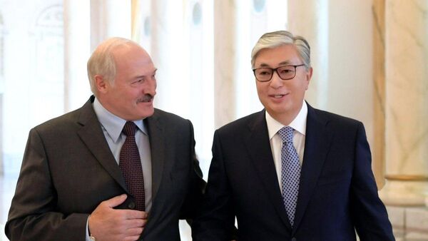 Президенты Беларуси и Казахстана Александр Лукашенко и Касым-Жомарт Токаев - Sputnik Беларусь