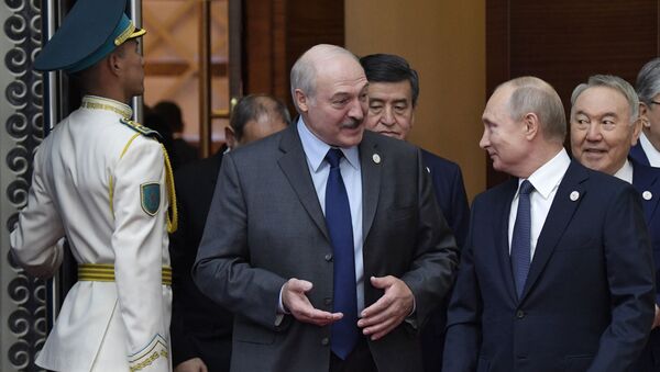 Президент РФ Владимир Путин и президент Беларуси Александр Лукашенко в Нур-Султане - Sputnik Беларусь