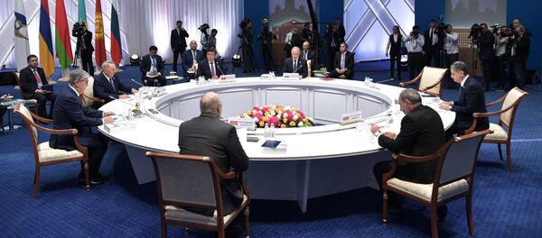 Пашырэнне сувязяў і каардынацыя: Пуцін распавёў пра прыярытэты ЕАЭС Пашырэнне сувязяў і каардынацыя: Пуцін распавёў пра прыярытэты ЕАЭС - Sputnik Беларусь