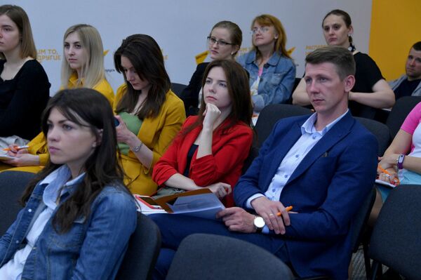 Писать так, чтобы понял молочник из Канзаса: мастер-класс для журналистов - Sputnik Беларусь