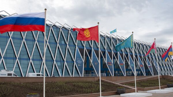 Флаги ЕАЭС - Sputnik Беларусь