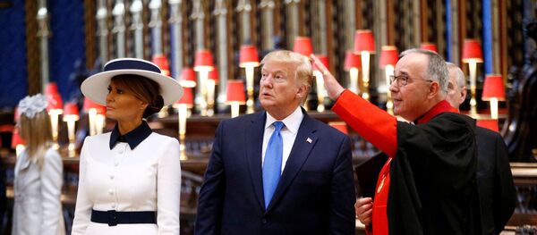 Американский президент с супругой в Вестминстерском аббатстве в рамках государственного визита в Лондон - Sputnik Беларусь